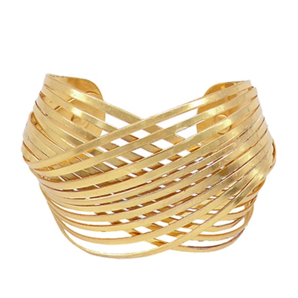 Twisted Design Cuff Bracelet - Picture 1 of 2